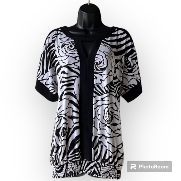 Joseph RIBKOFF White & Black Rose Print Cold Shoulder Blouse Size 8 - Picture 1 of 7